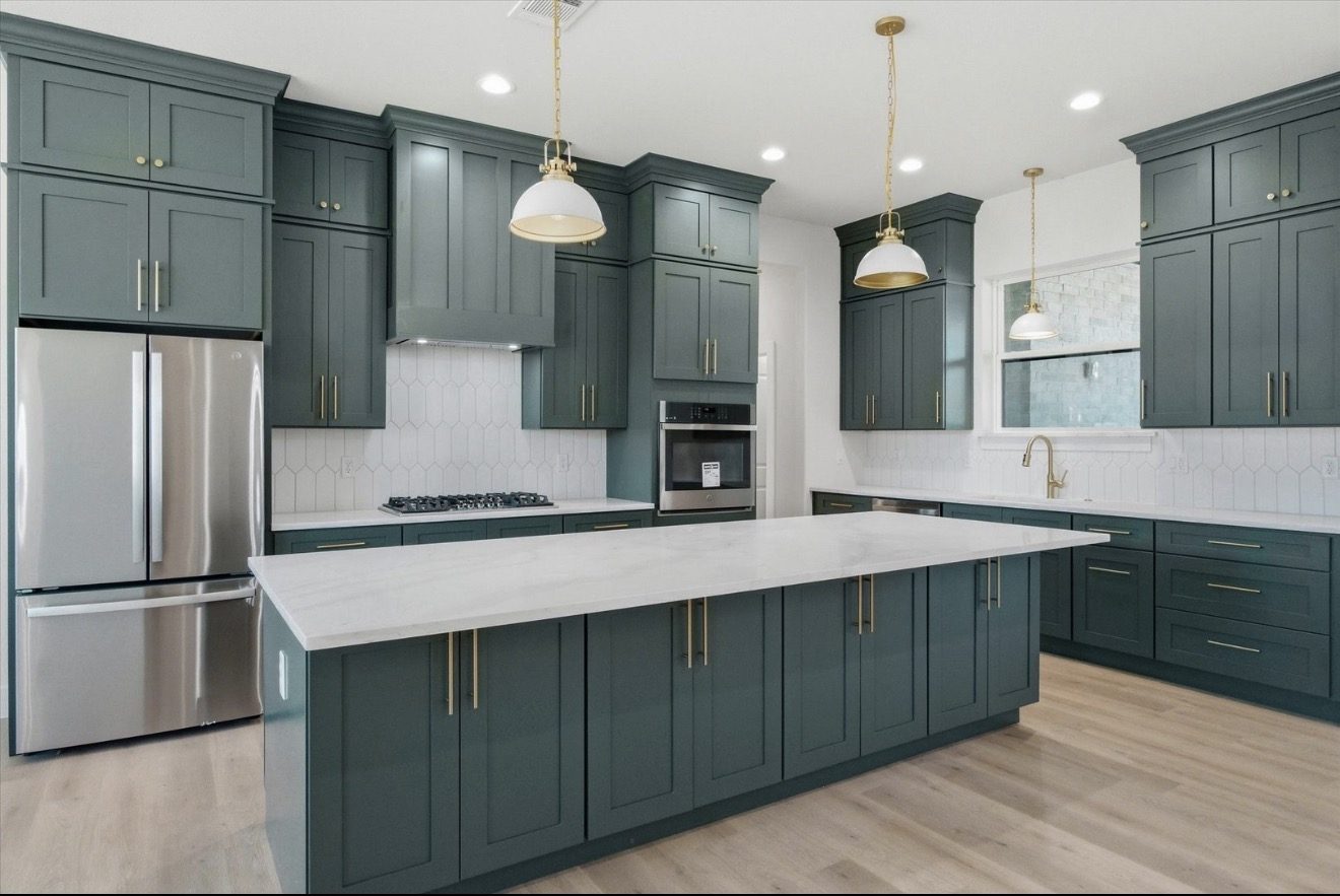 340 Dalton — Green cabinetry
