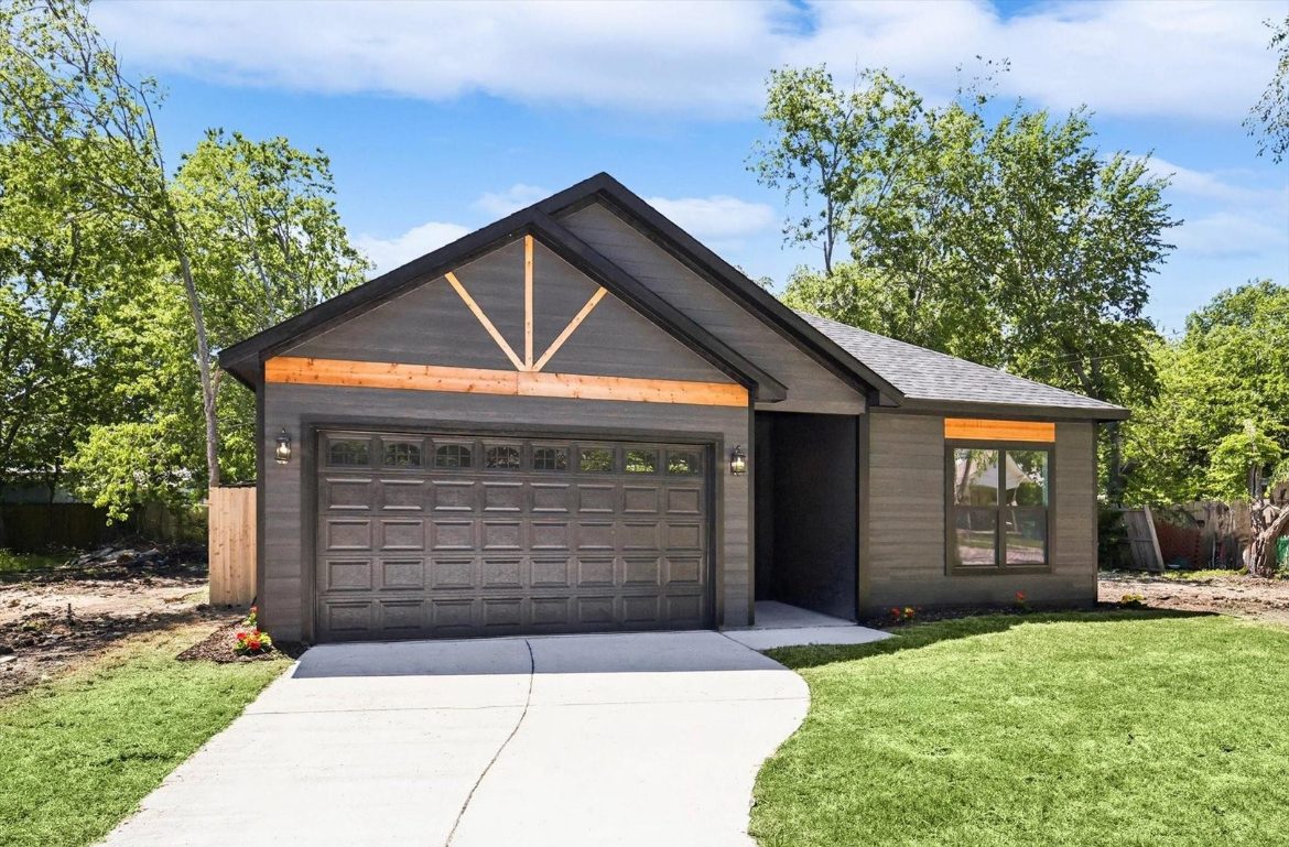 Garage elevation