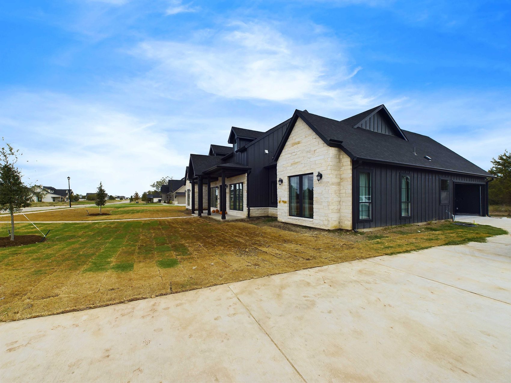 Custom home on acreage in North East Texas