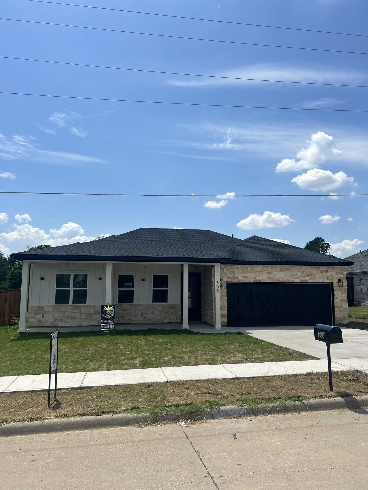 Single story — Stone and stucco