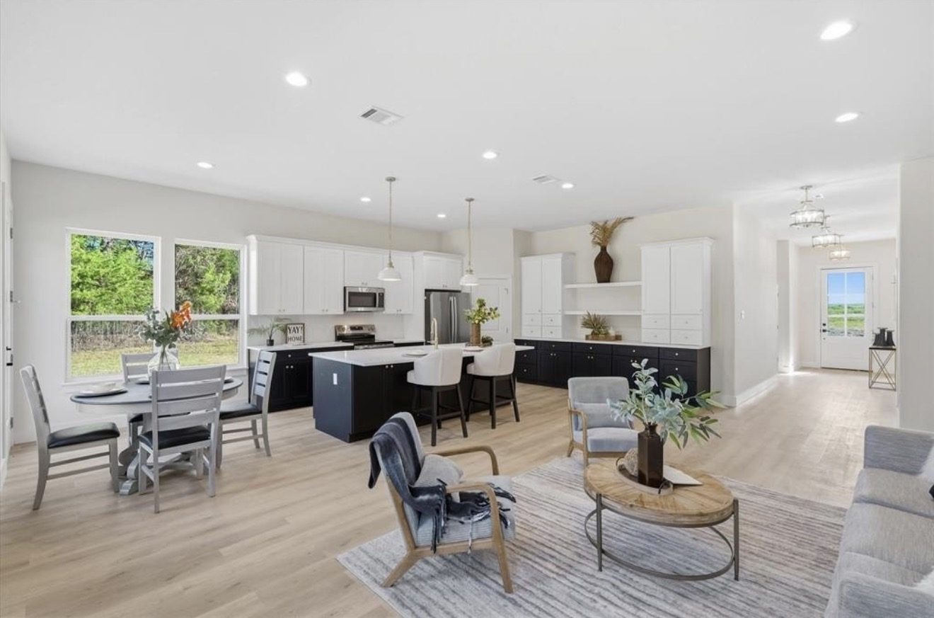Van — Kitchen and dining